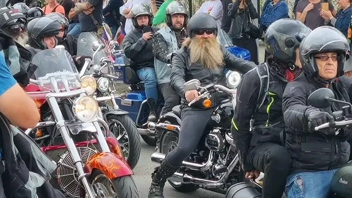The 7 PM Miracle: A Biker Gang’s Promise to a Dying Girl