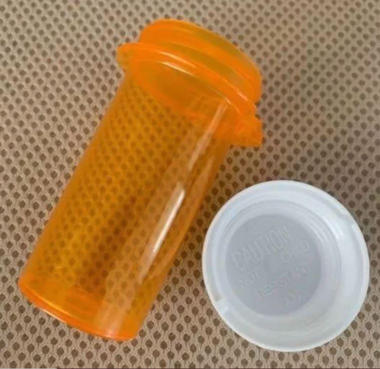 12 Smart Ways to Reuse Empty Pill Bottles