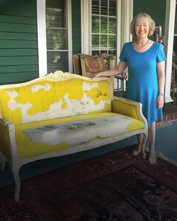 My Stepmother Gave Me an Old, Odorous Couch—But When She Saw How I Repurposed It, She Demanded $2,500 From Me