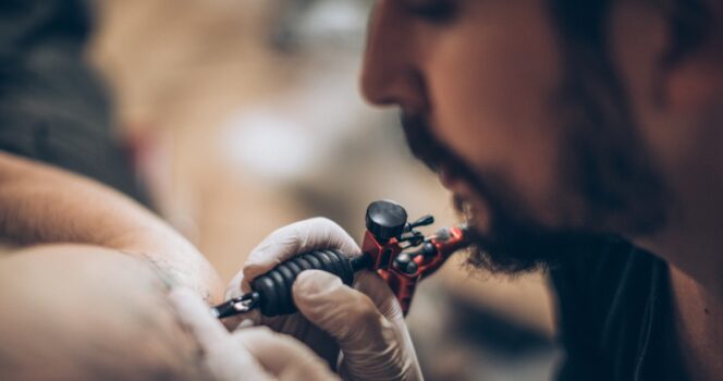 Unemployed dad with face tattoo begs for job