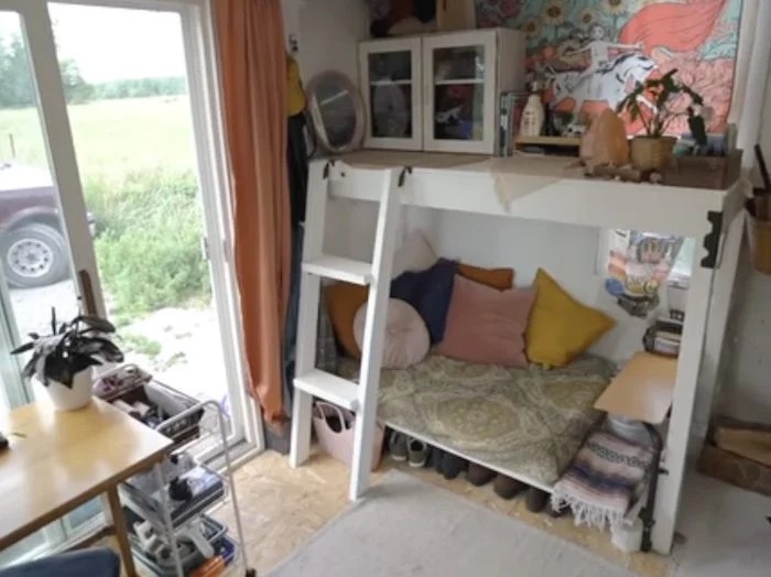 Recently divorced woman moves into 10’x11′ shed and coverts it into lovely tiny home