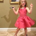 The Secret in the High Heels: How a Child’s Game Revealed a Deeper Truth