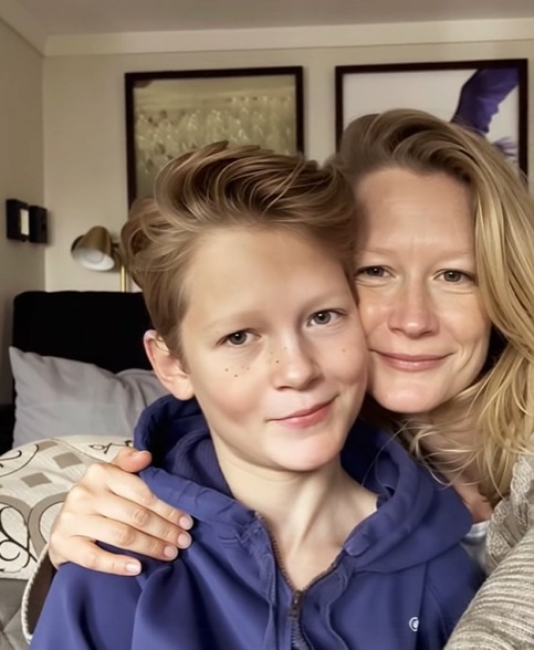 The Bench That Changed Everything: A Mother’s Promise